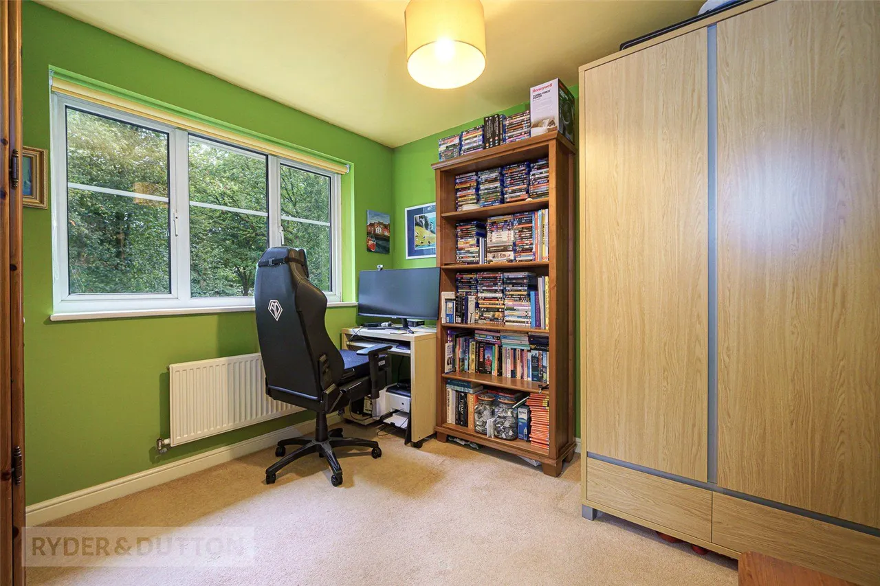 Wyvern Avenue, Marsh, HD3, photo 15