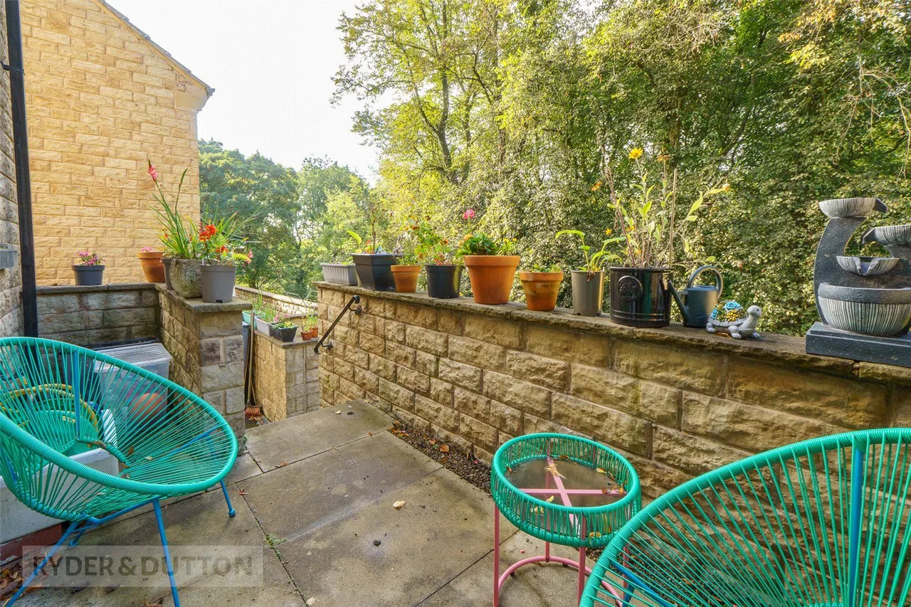 Wyvern Avenue, Marsh, HD3, photo 19