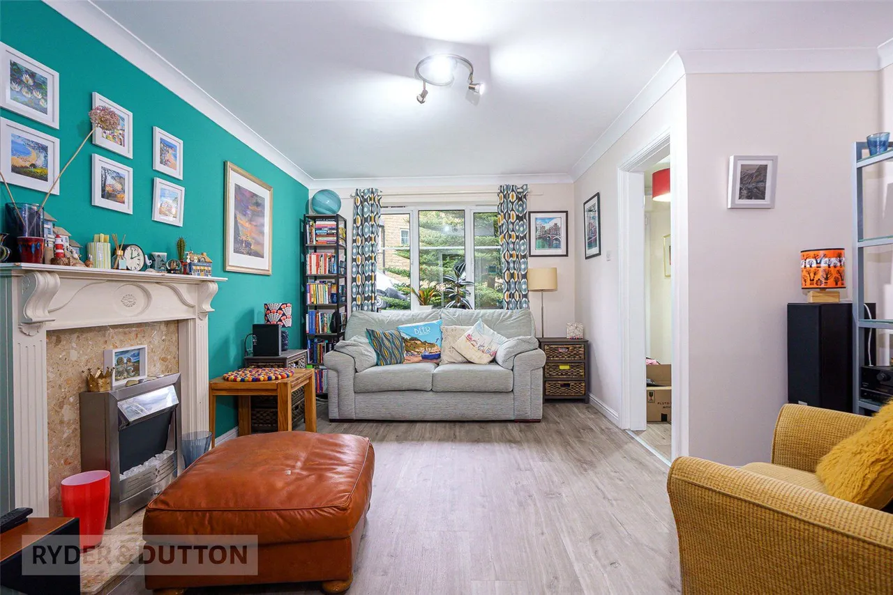 Wyvern Avenue, Marsh, HD3, photo 7