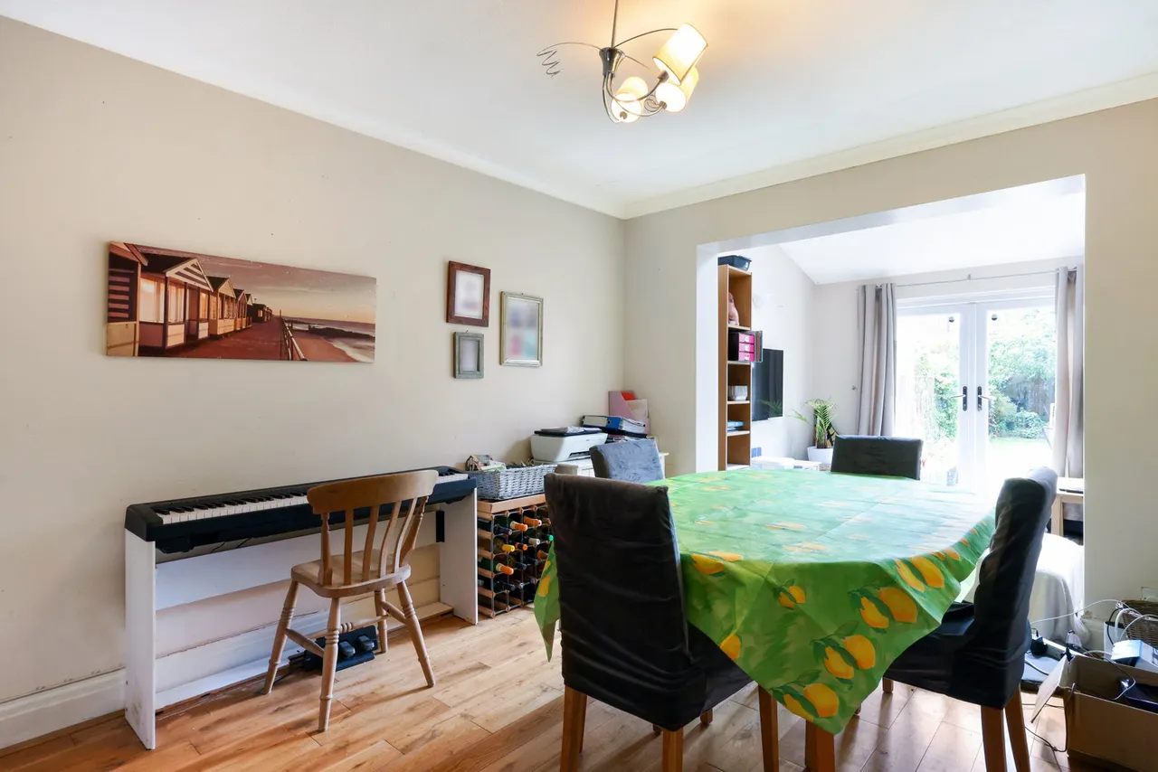 London Road, Charlton Kings, Cheltenham, GL52 6YY, photo 6