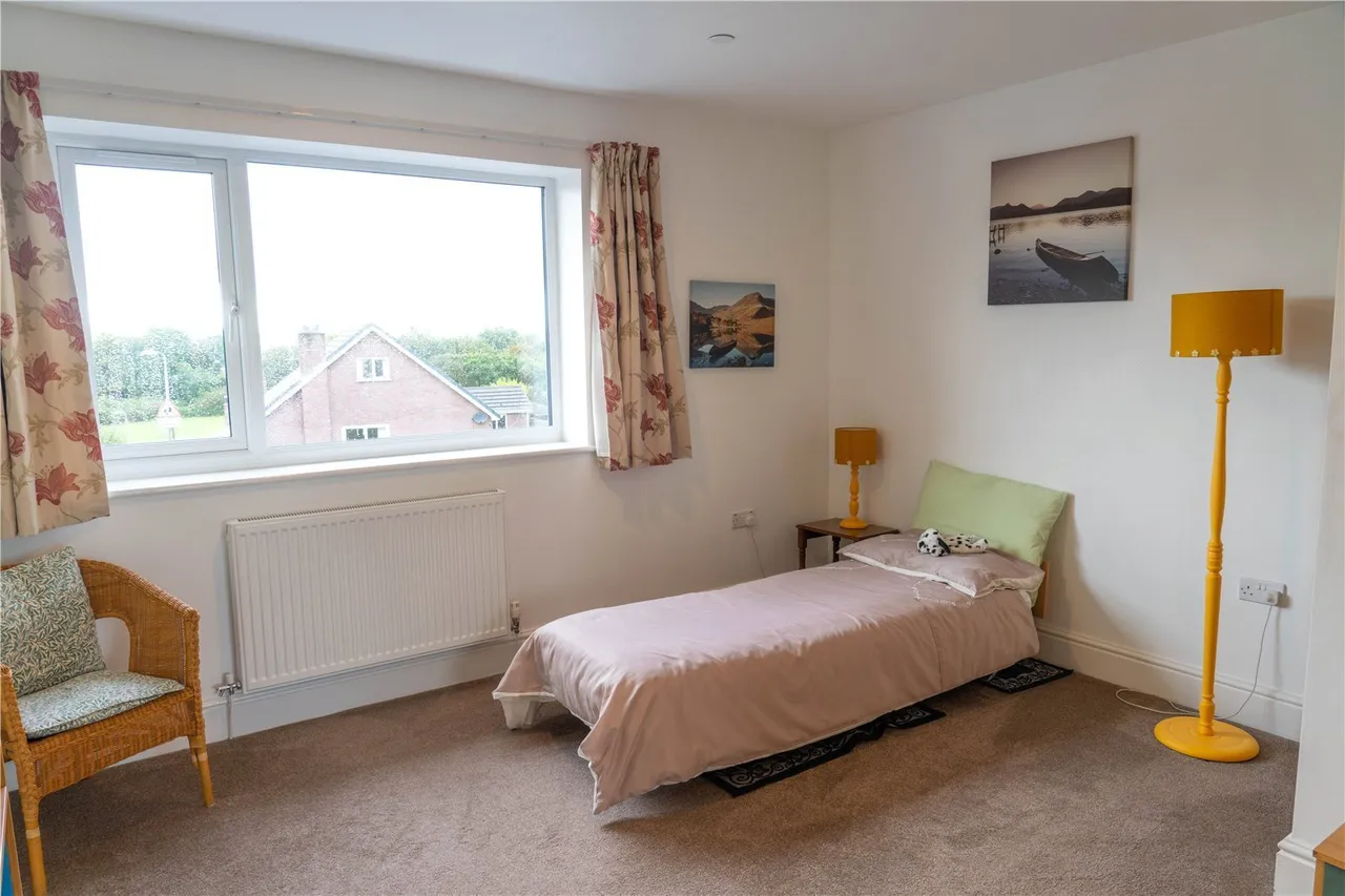 Penmaenmawr Road, Llanfairfechan, LL33, photo 10