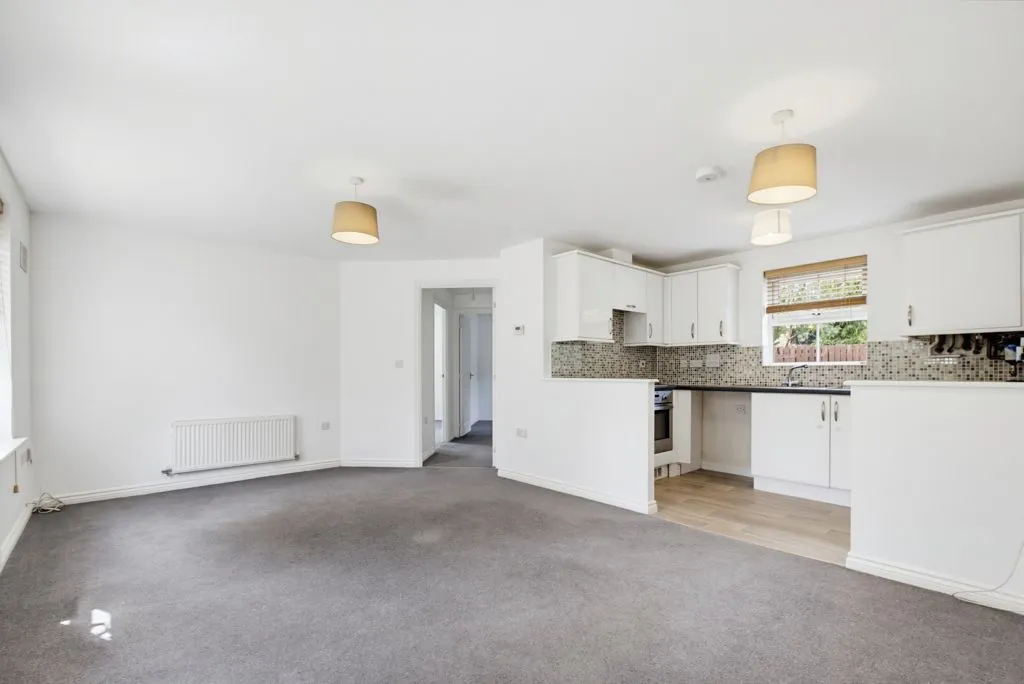 Apt 3 Sanders Way, Lichfield WS14 9AD, photo 2