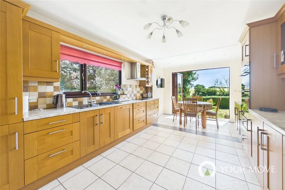 The Street, Metfield, IP20, photo 11