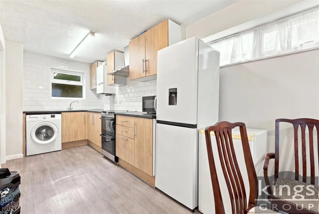 Brockles Mead, Harlow, photo 4