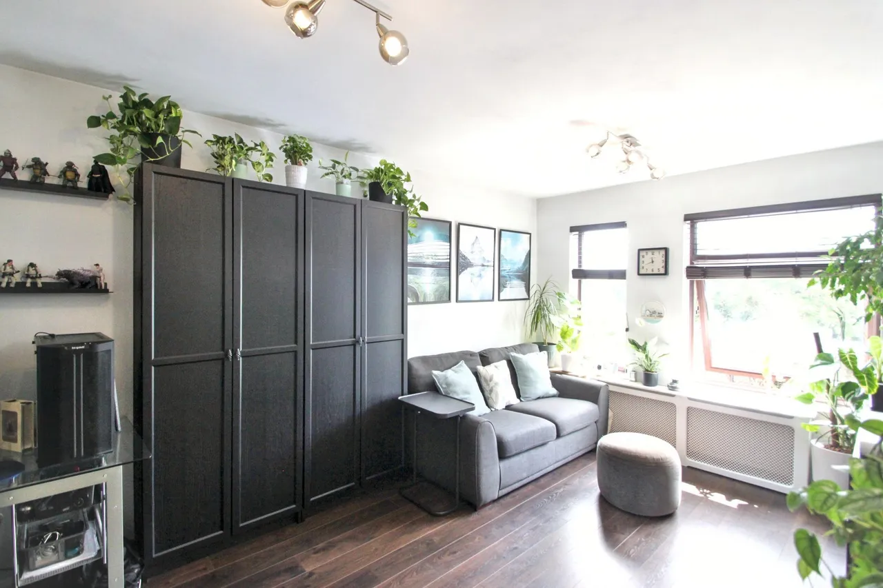West Grove, Woodford Green, IG8, photo 6
