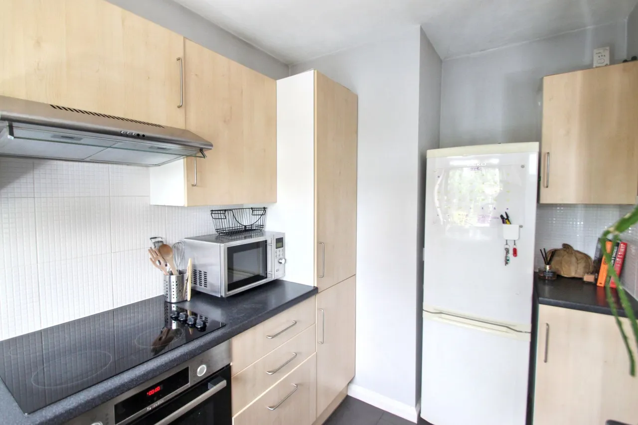 West Grove, Woodford Green, IG8, photo 8