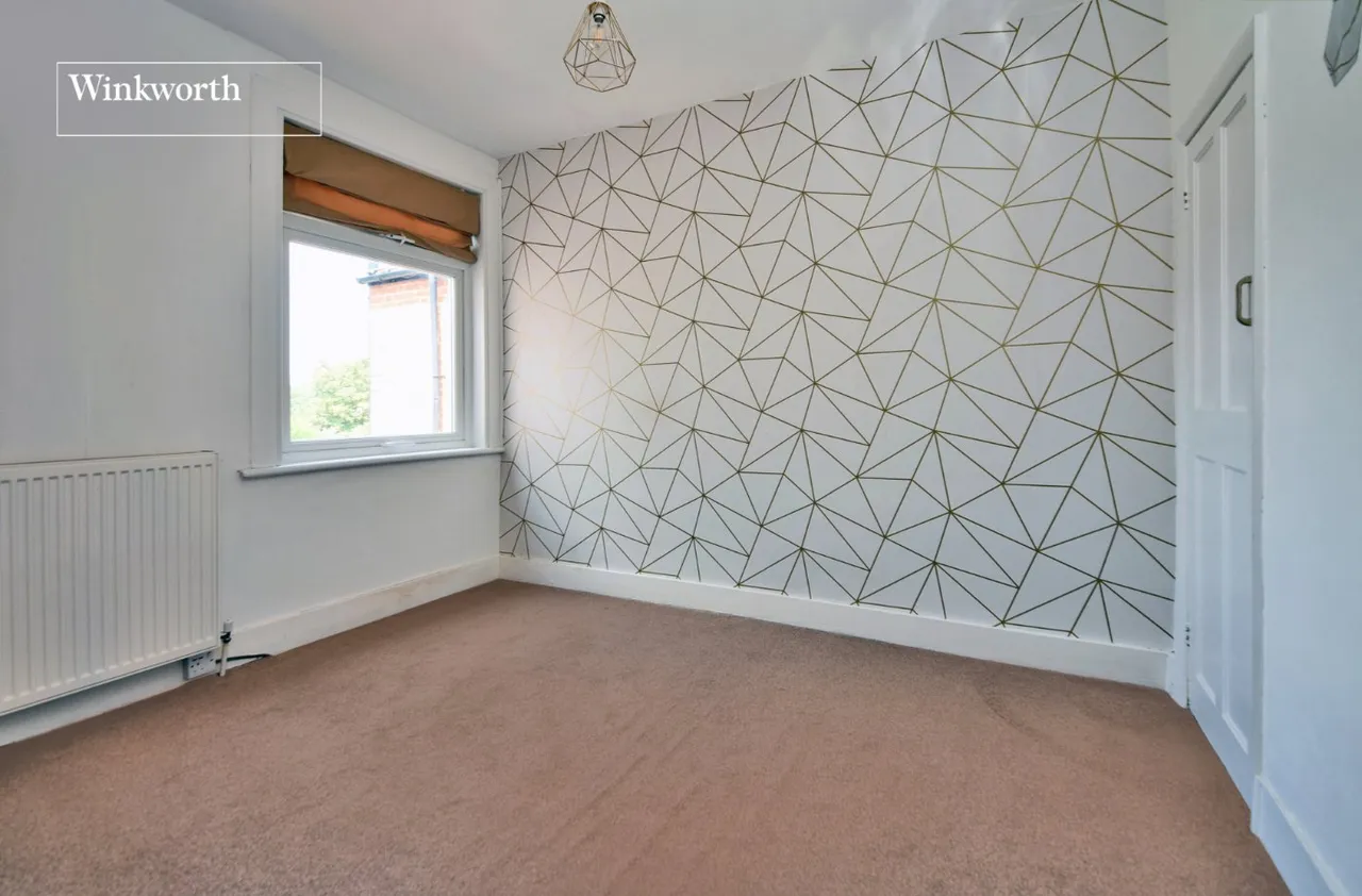 Longfellow Road, Worcester Park, KT4, photo 11
