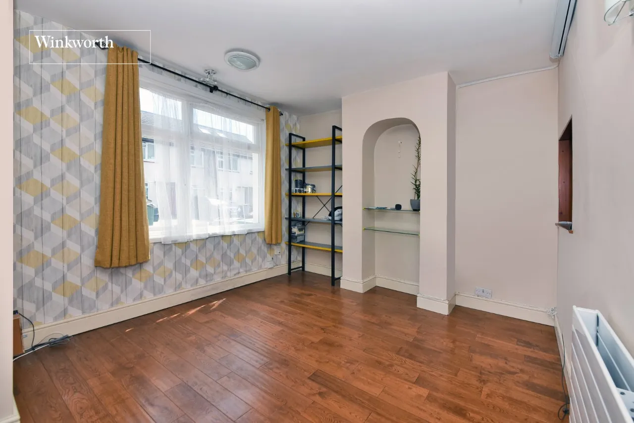 Longfellow Road, Worcester Park, KT4, photo 9
