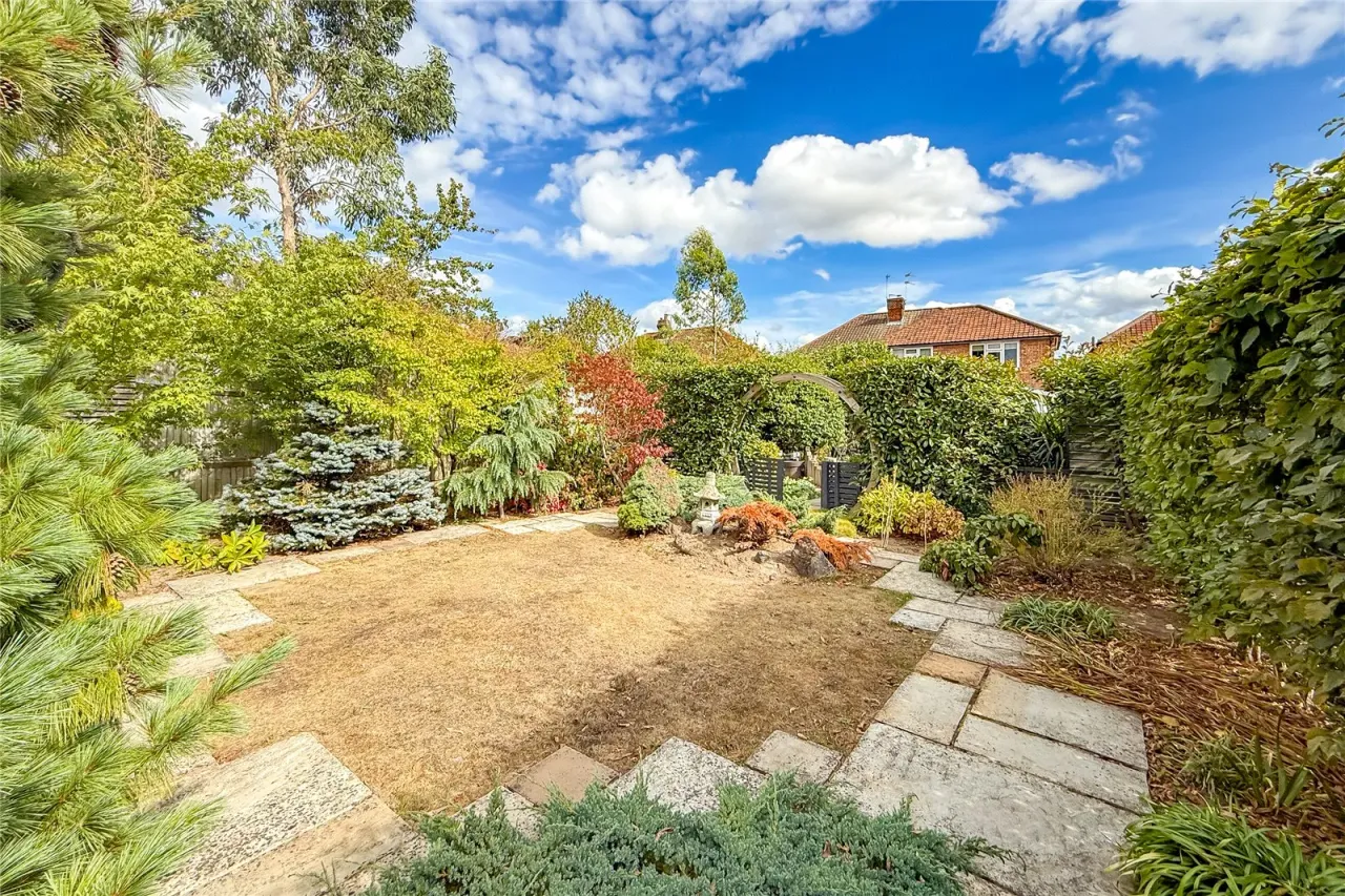 Stanley Avenue, St. Albans, Hertfordshire, AL2 3AZ, photo 12
