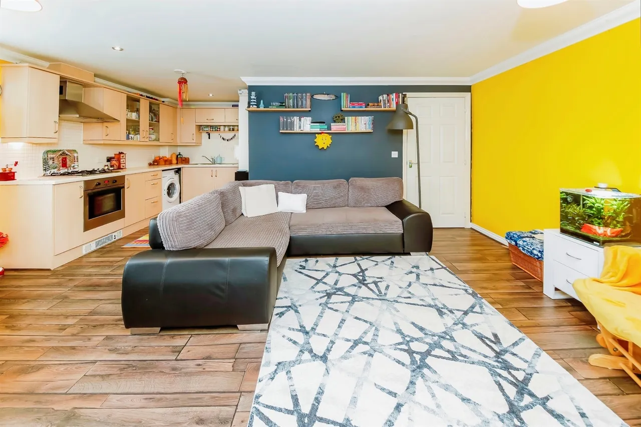 Brookhill Road, Copthorne, Crawley, photo 6