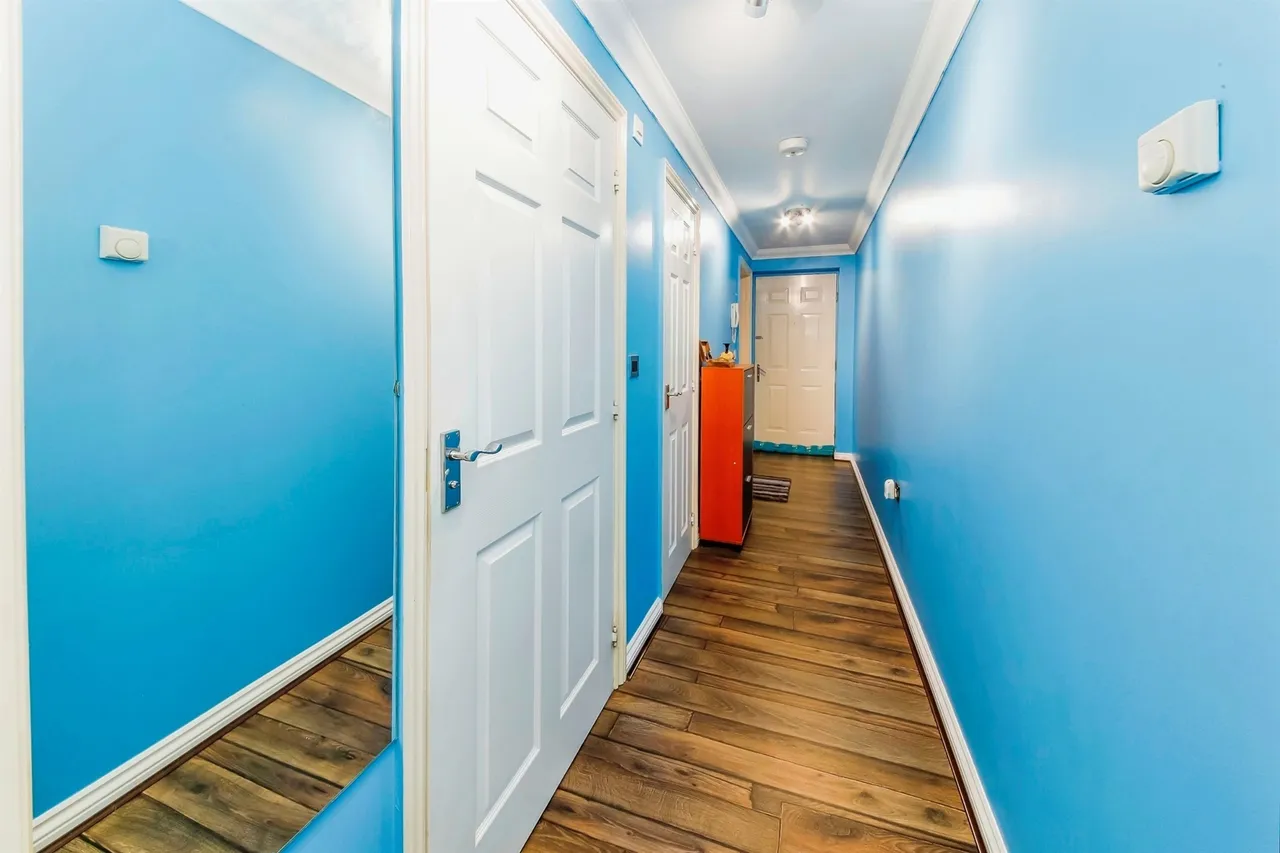 Brookhill Road, Copthorne, Crawley, photo 5