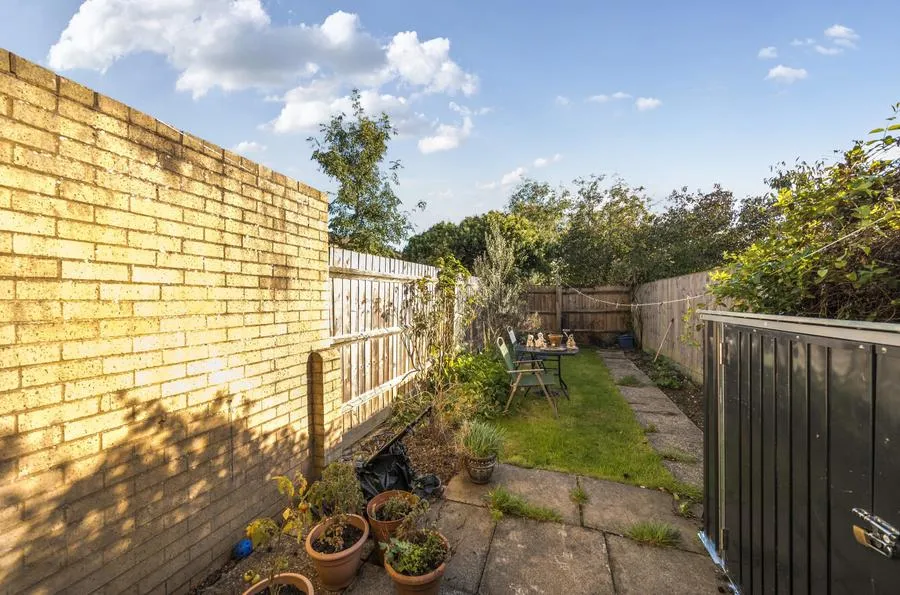 Helford Place, Fishermead, MK6, photo 16