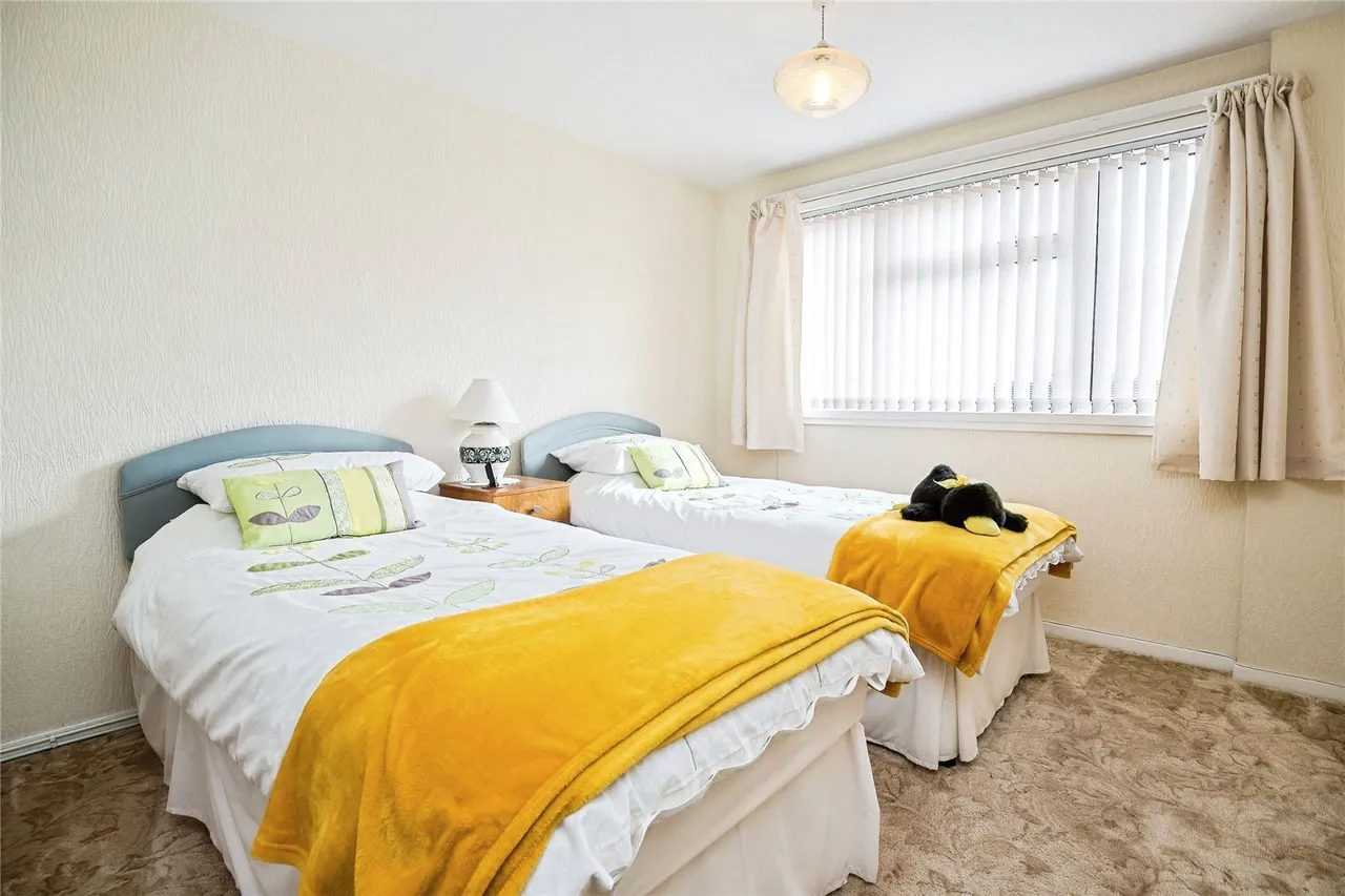 Derwent Crescent, Wrexham, LL12, photo 10