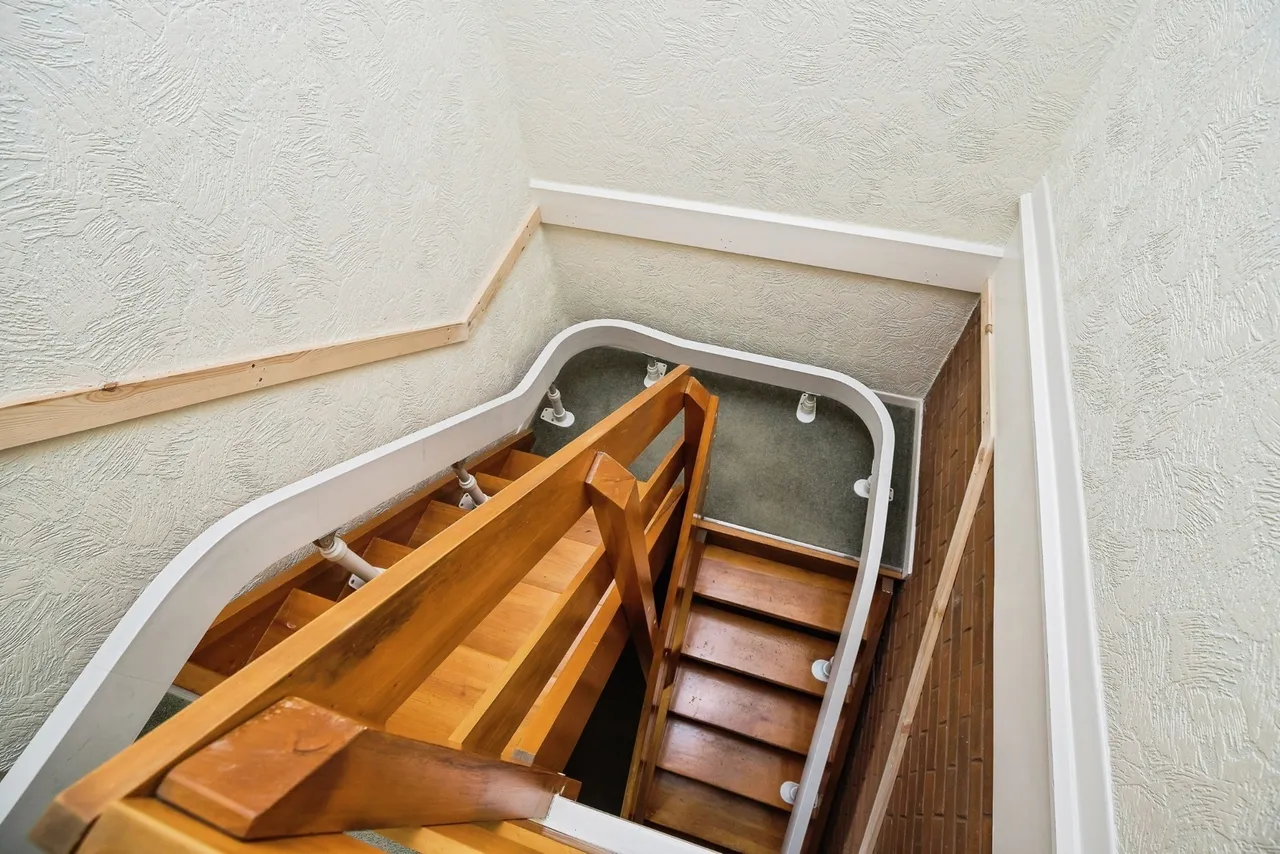 Derwent Crescent, Wrexham, LL12, photo 12