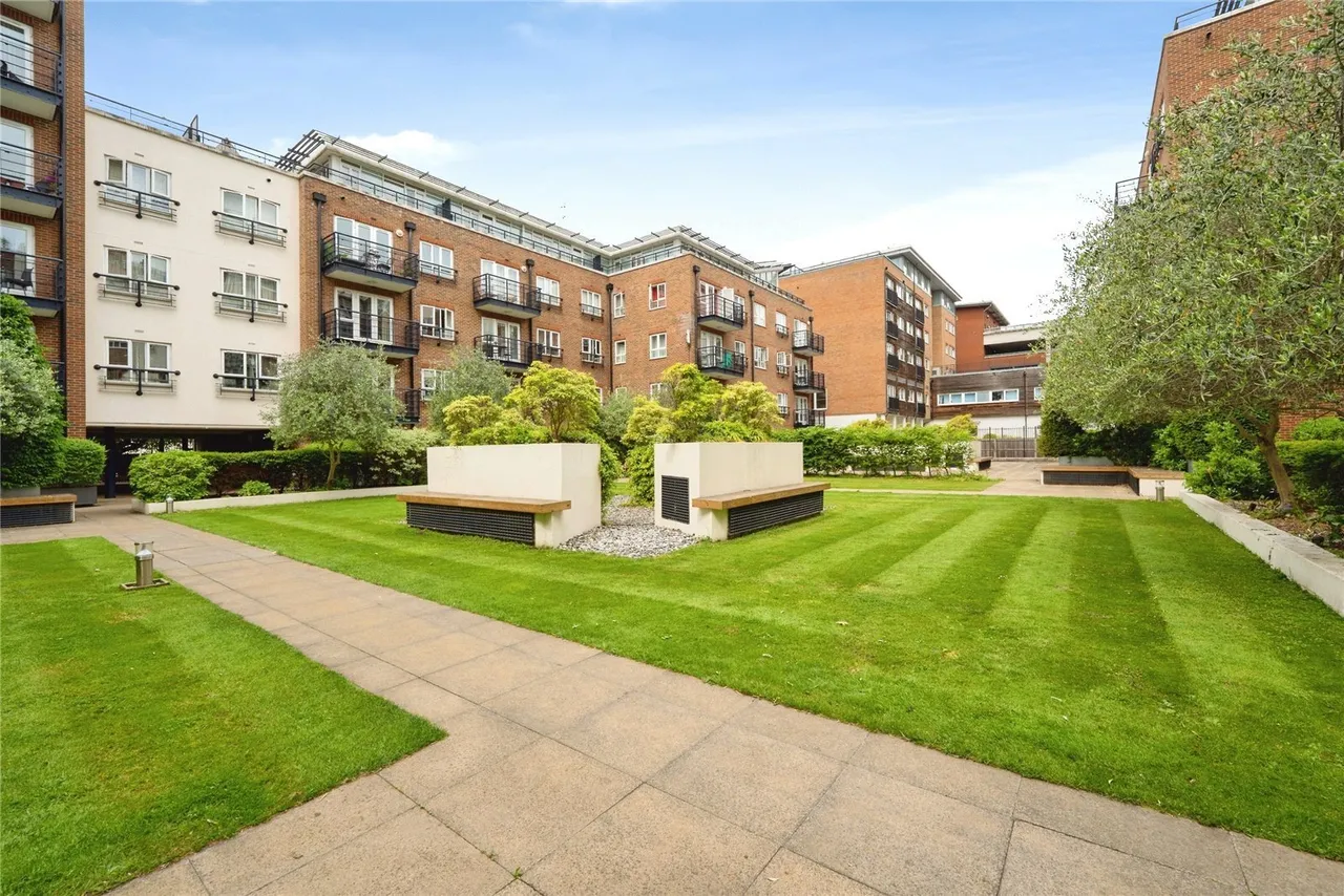 Seven Kings Way, Kingston upon Thames, KT2, photo 6