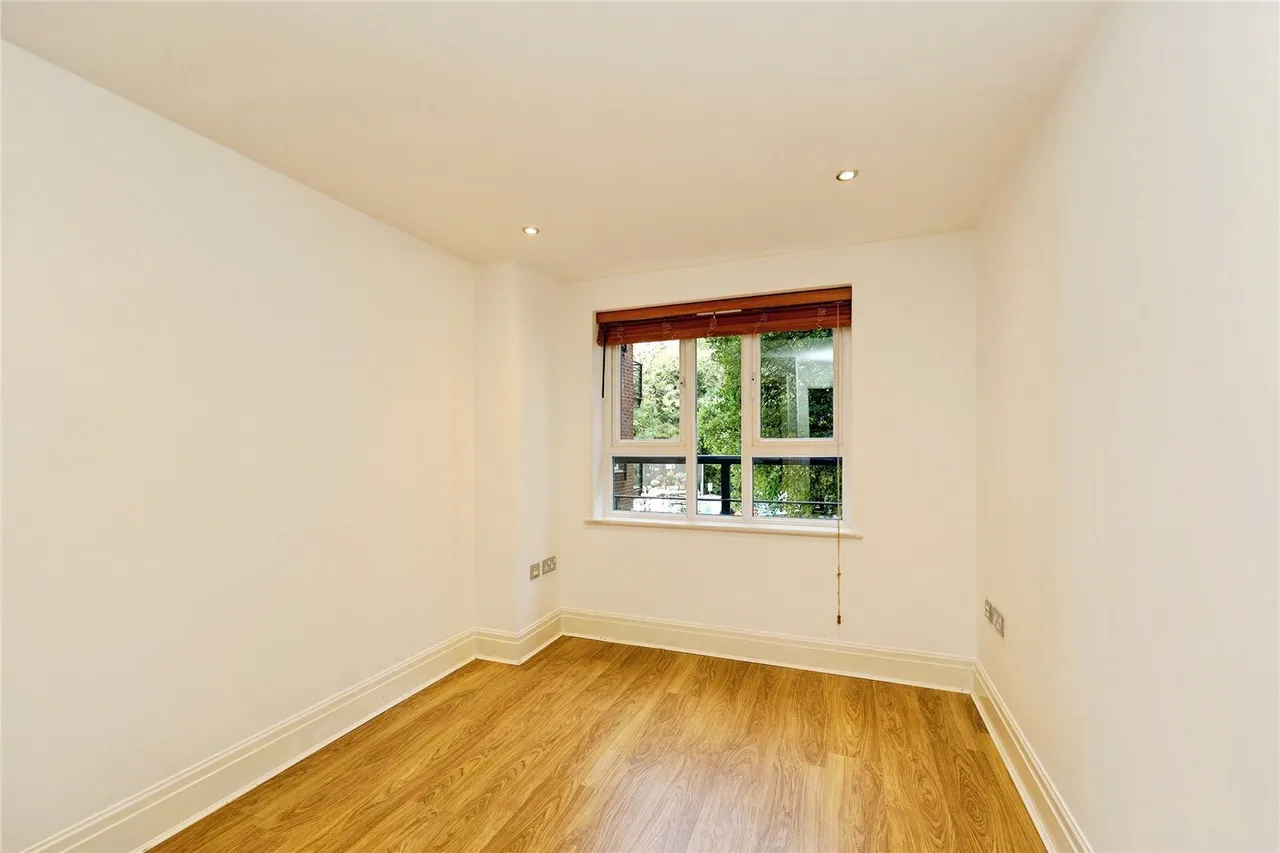 Seven Kings Way, Kingston upon Thames, KT2, photo 9