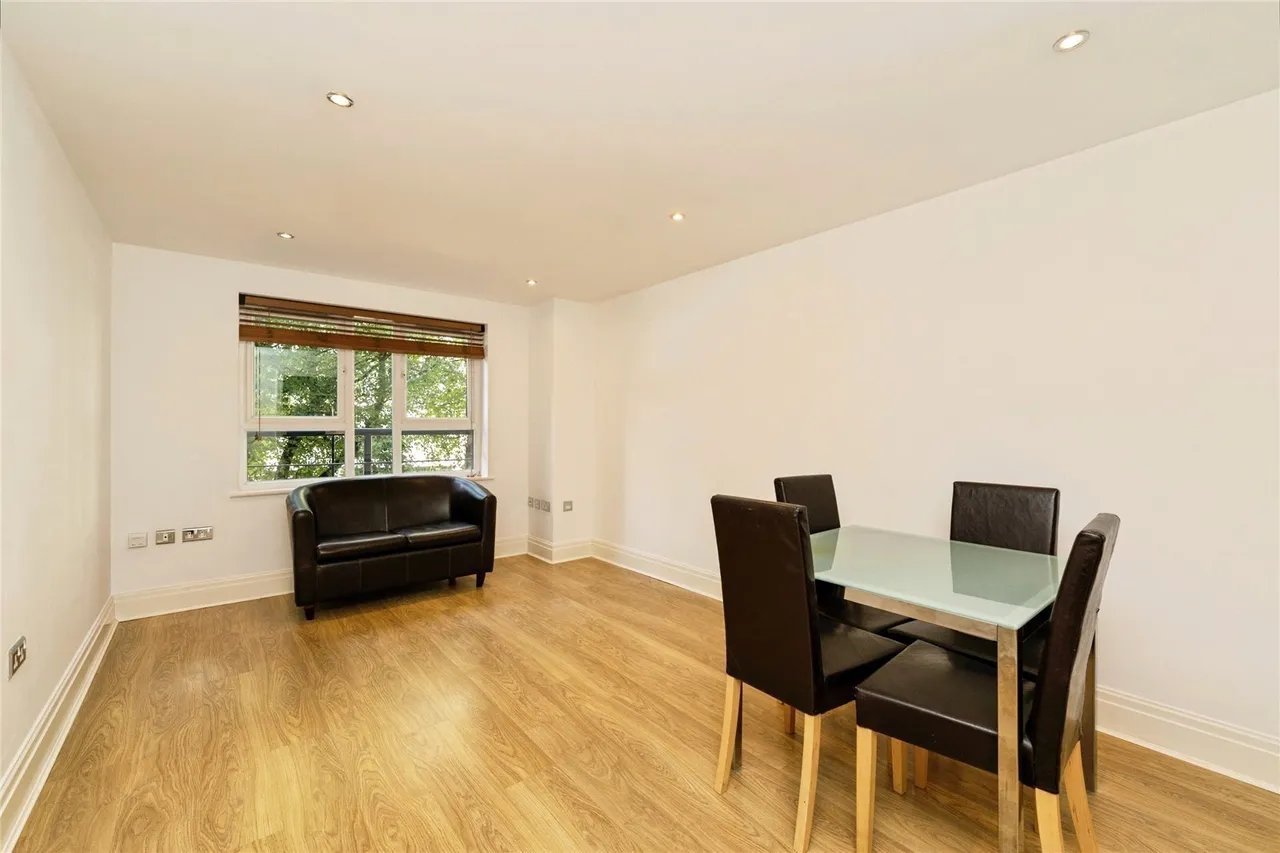 Seven Kings Way, Kingston upon Thames, KT2, photo 5