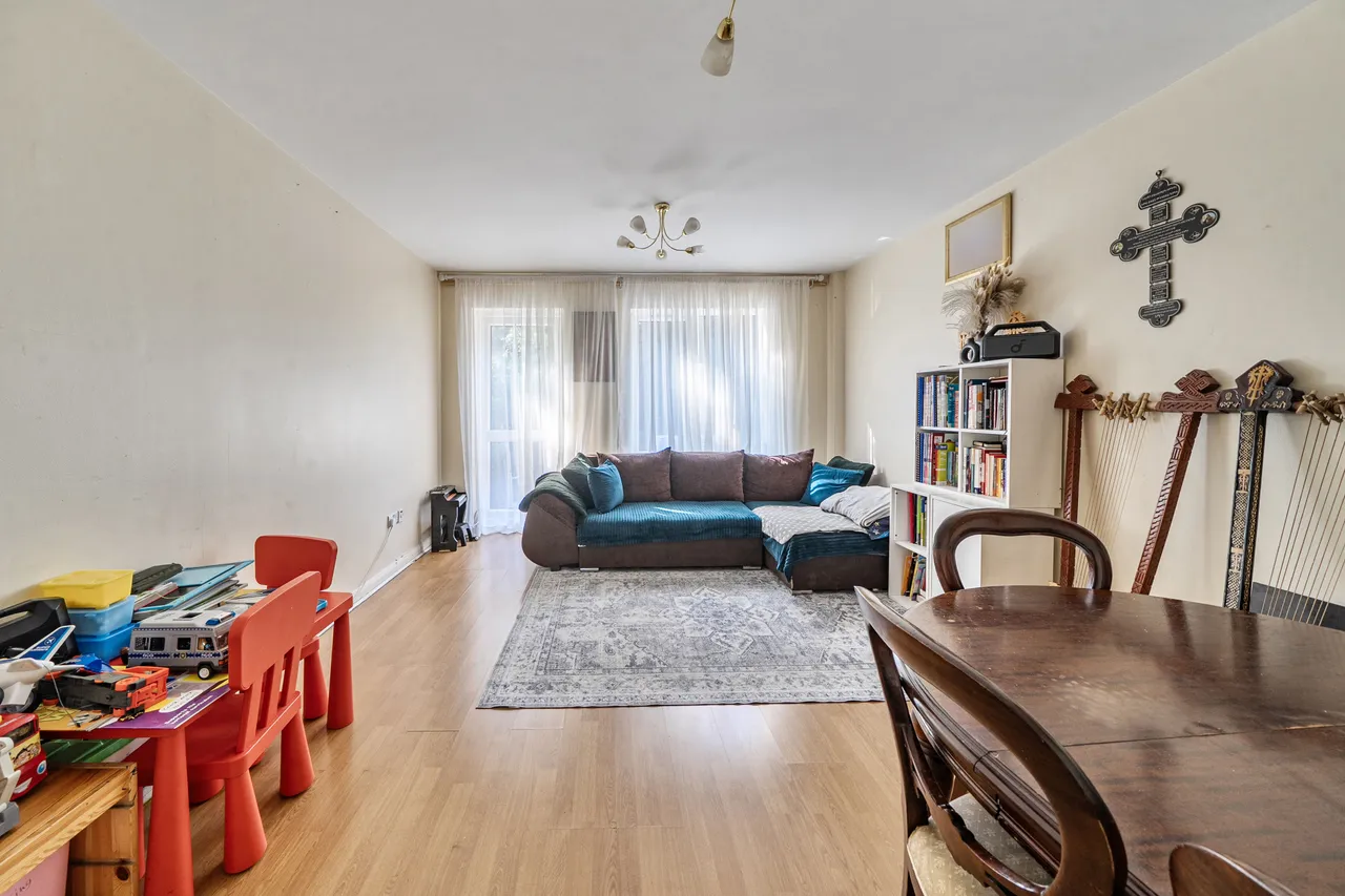 161 Abbeyfields Close, London, photo 7