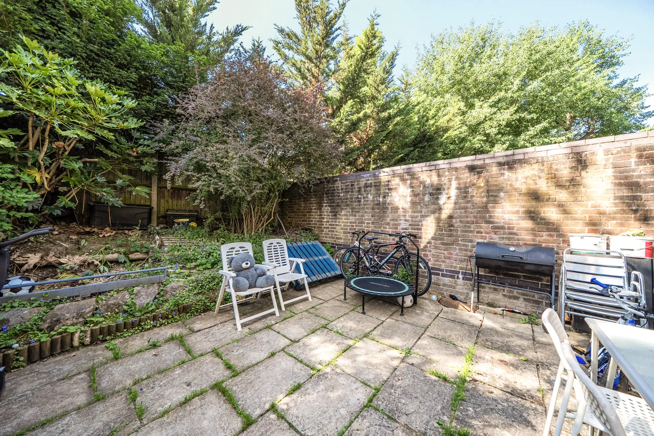161 Abbeyfields Close, London, photo 10