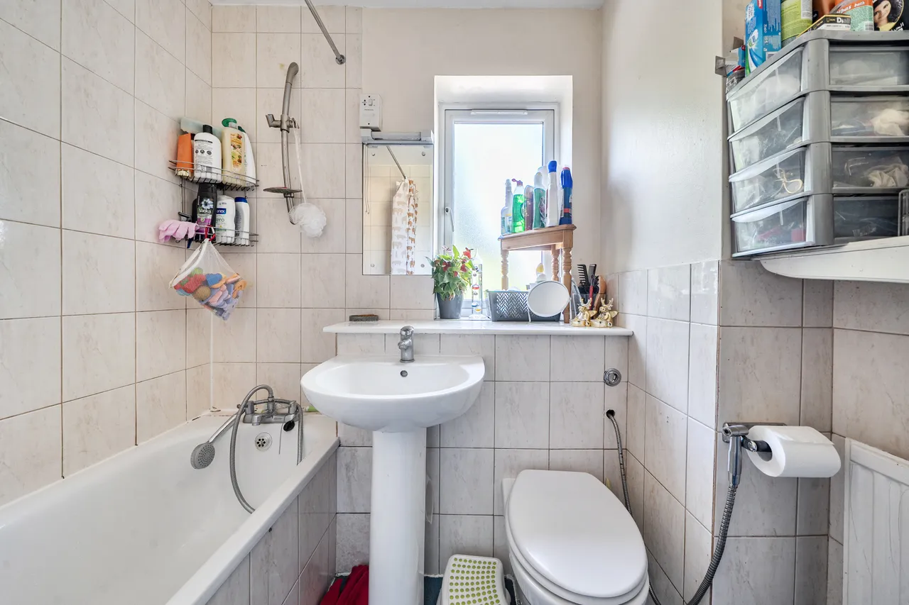 161 Abbeyfields Close, London, photo 6