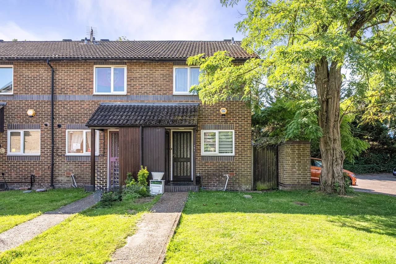 2 bed house for sale — 161 Abbeyfields Close, London
