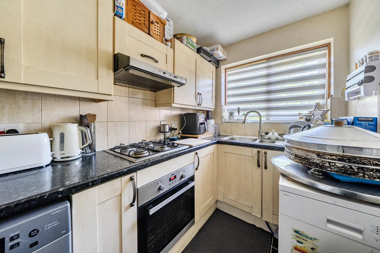 161 Abbeyfields Close, London, photo 3