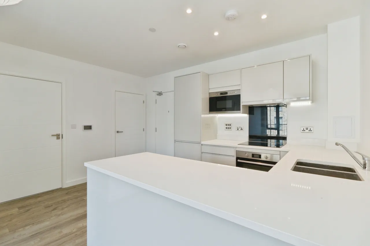 Vousden Grove, London, SE28, photo 9