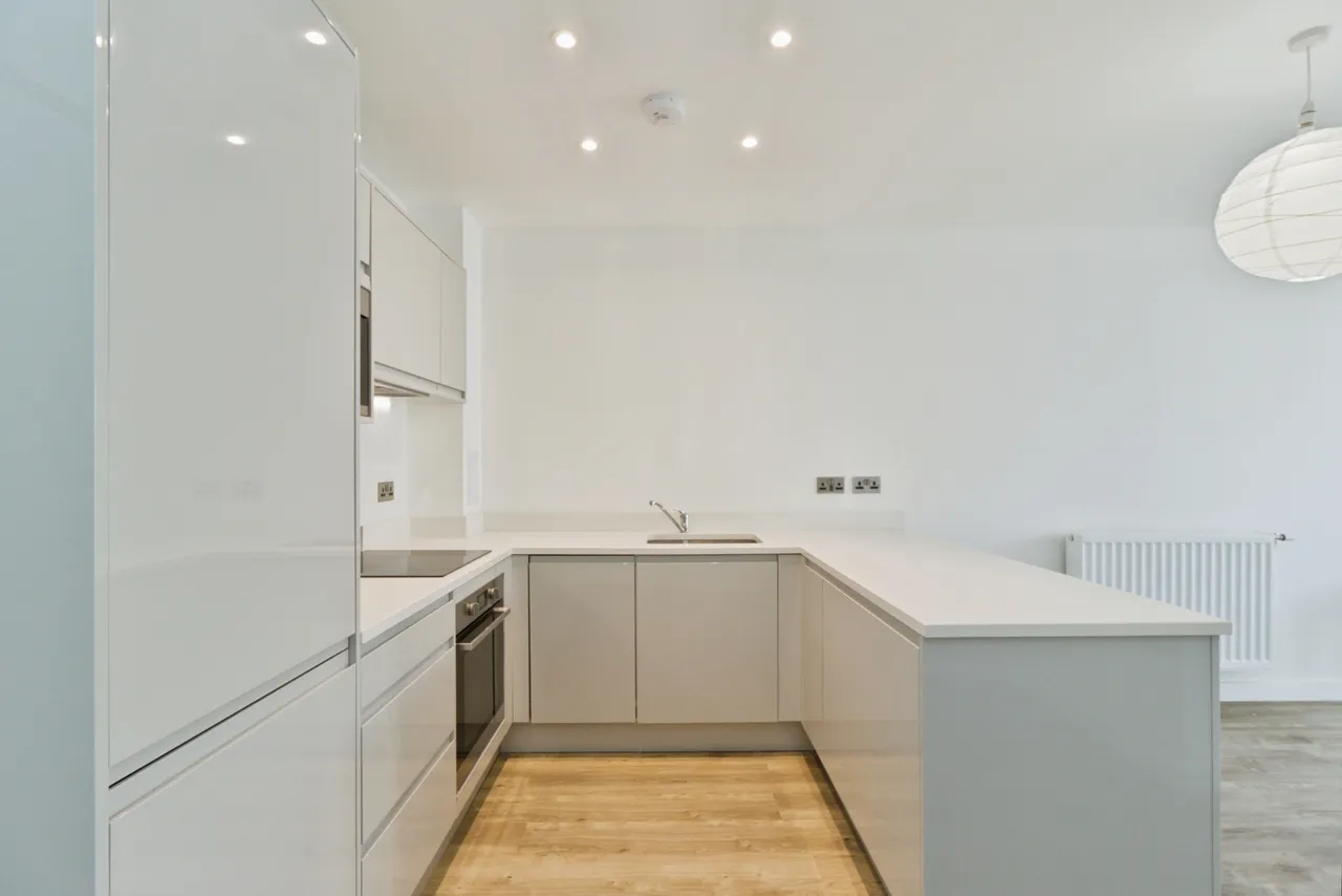 Vousden Grove, London, SE28, photo 12