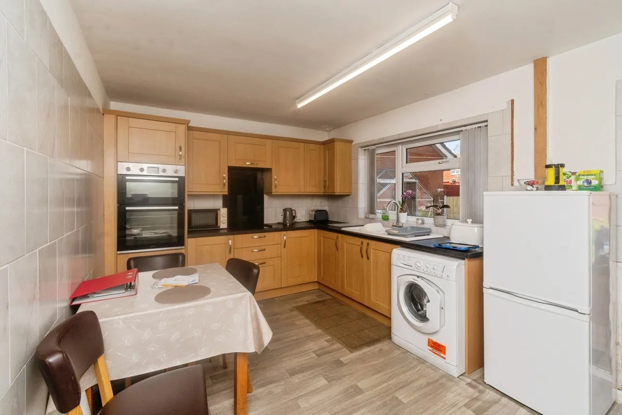 Weston Drive, Cheslyn Hay, Walsall, WS6, photo 4