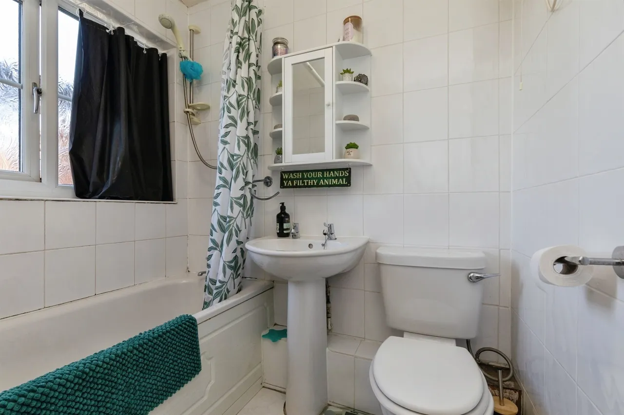 Hay Leaze, Yate, BS37, photo 18