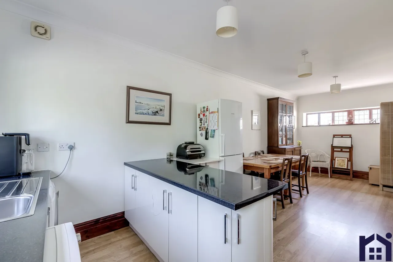Euxton Lane, Chorley, PR7 1PS, photo 18