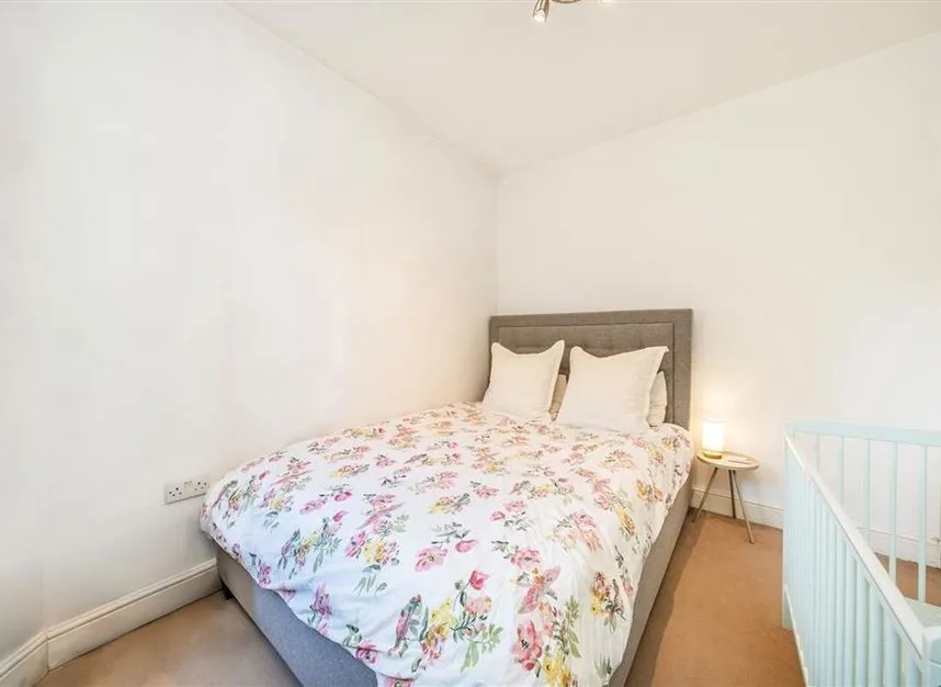 Brixton Road, Oval, SW9, photo 5