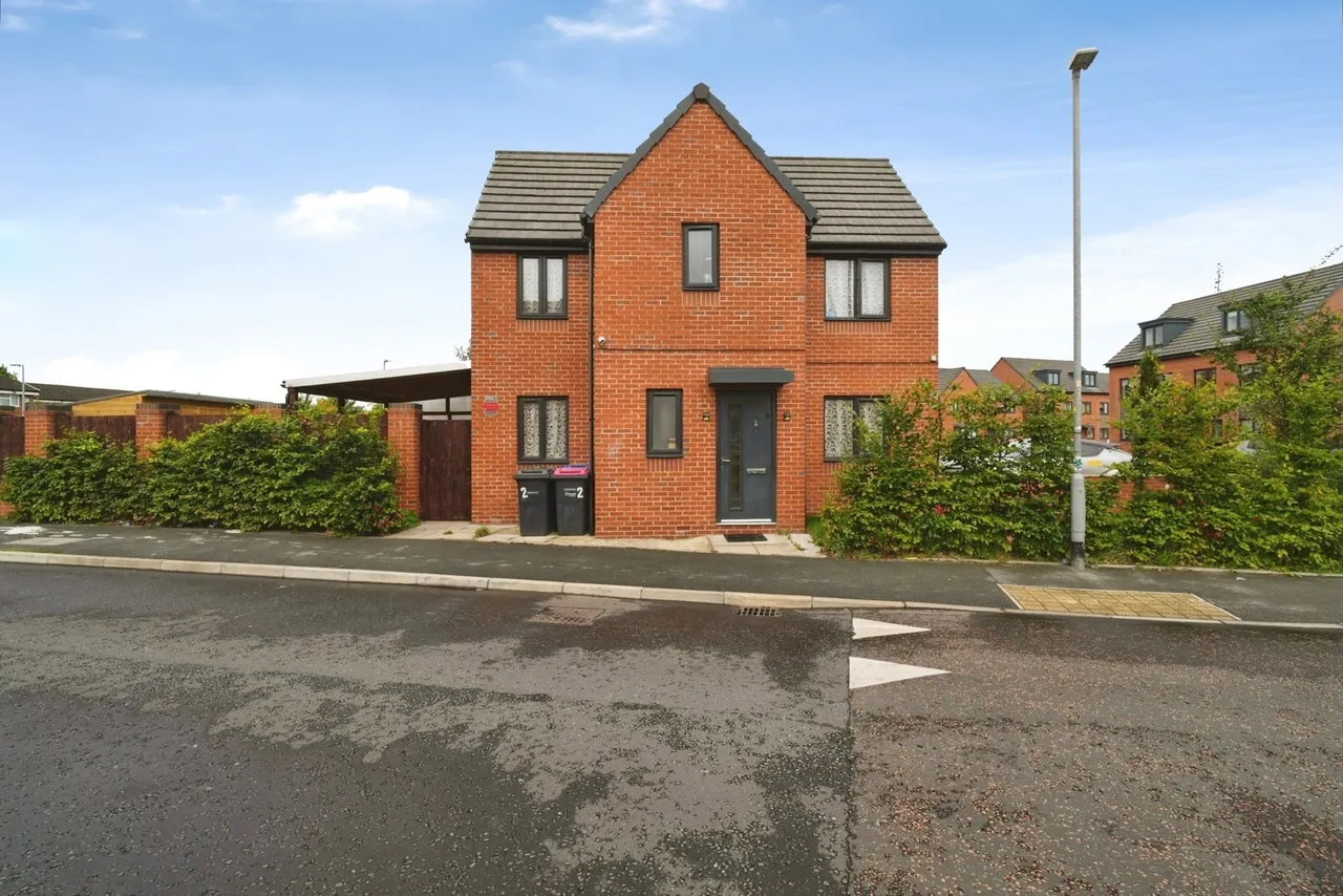 3 bed house for sale, Eagle Drive, Salford, M6
