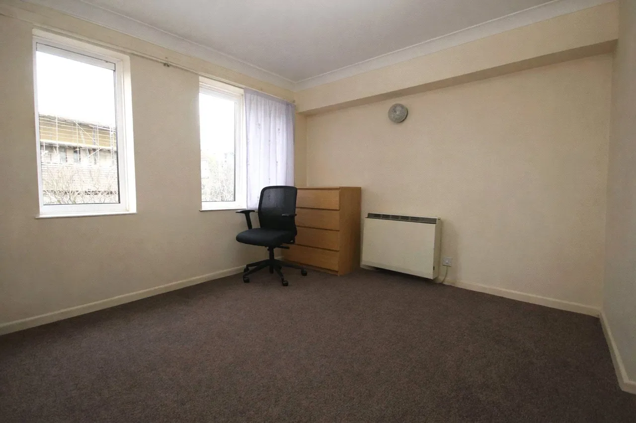 Mayday Road, Thornton Heath, CR7, photo 2