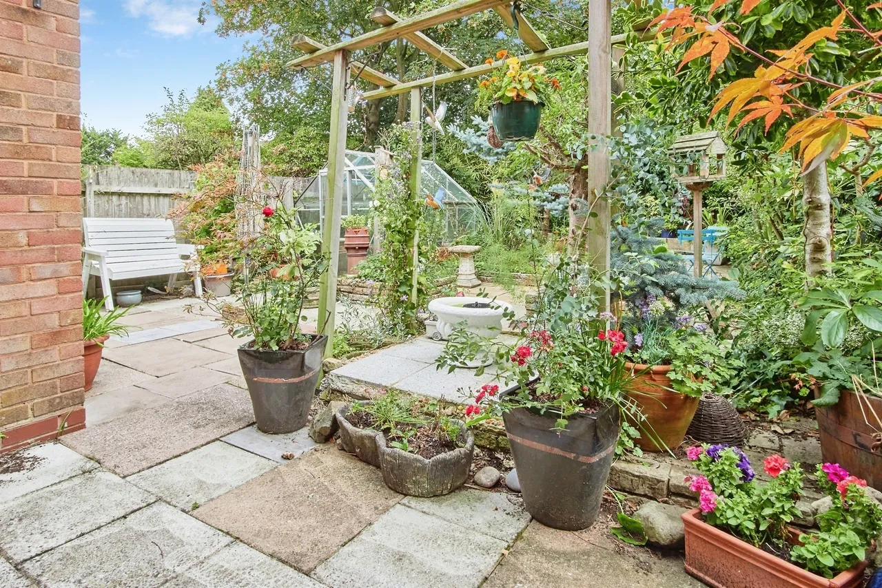 Lismore Drive, Birmingham, photo 12