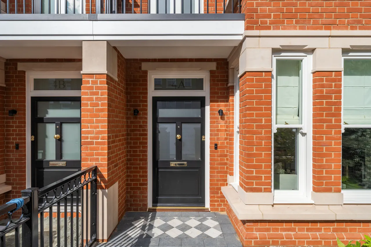 Cedars Row, London, SW15, photo 5