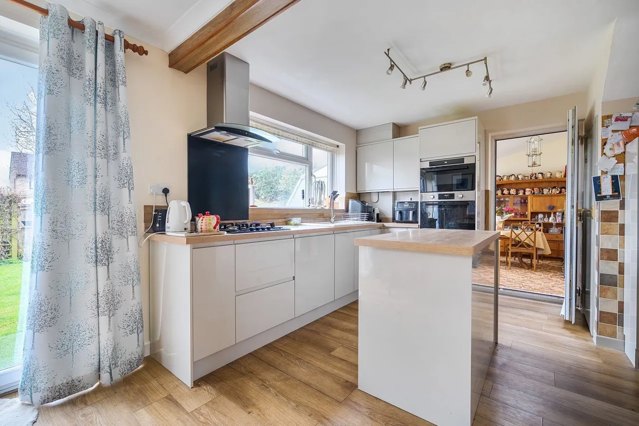 Springfield Close, Cheddar, BS27, photo 2