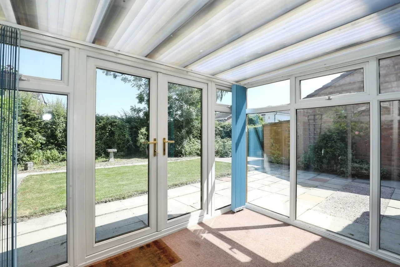 Pinewood Court, CREWE, Cheshire, CW2, photo 7