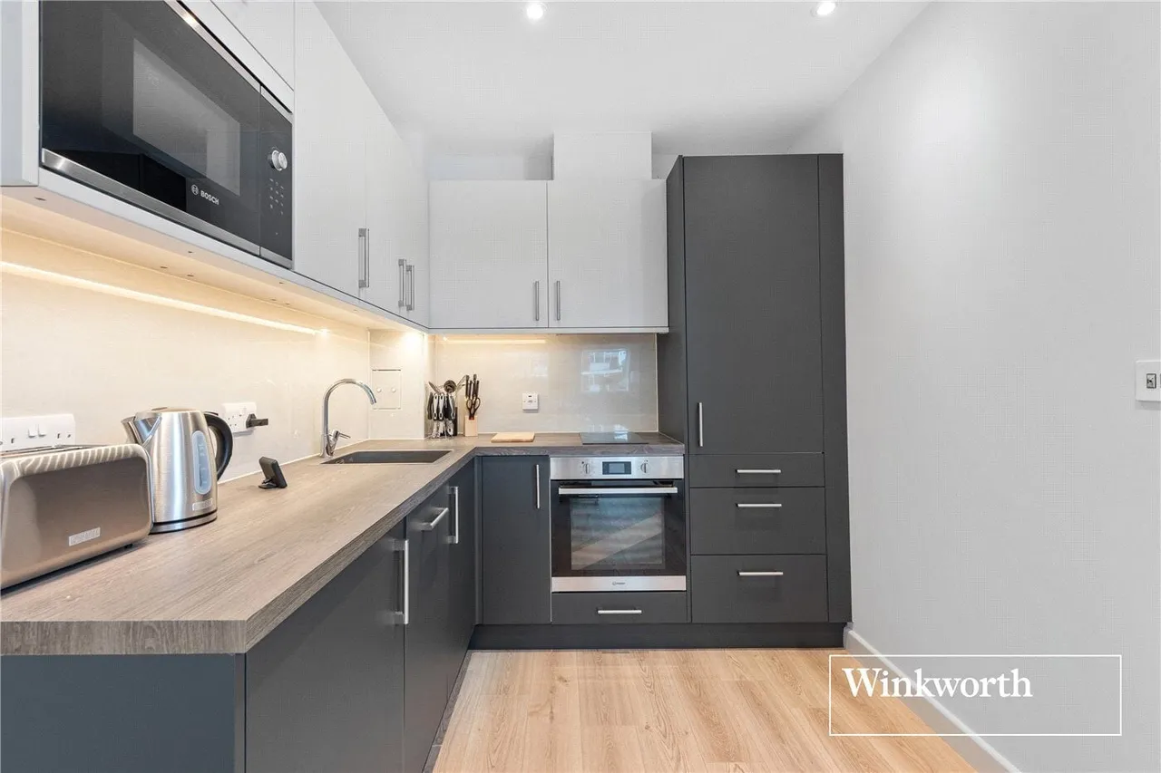 Shakespeare Road, London, N3, photo 5