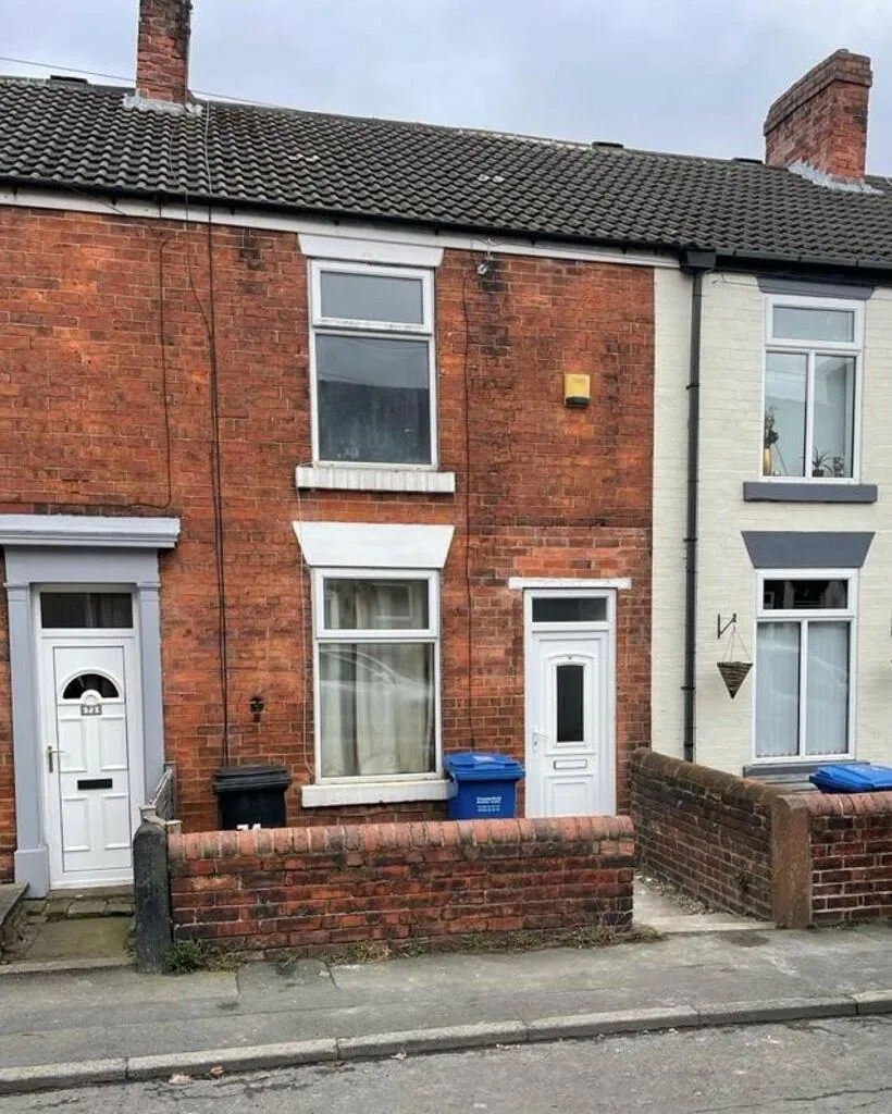 2 bed house to rent, South Street North, New Whittington, S43