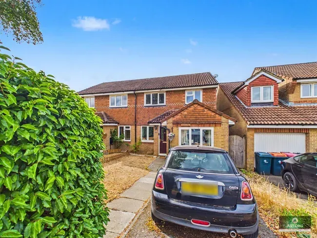 3 bed house for sale — Salterns Road, Maidenbower