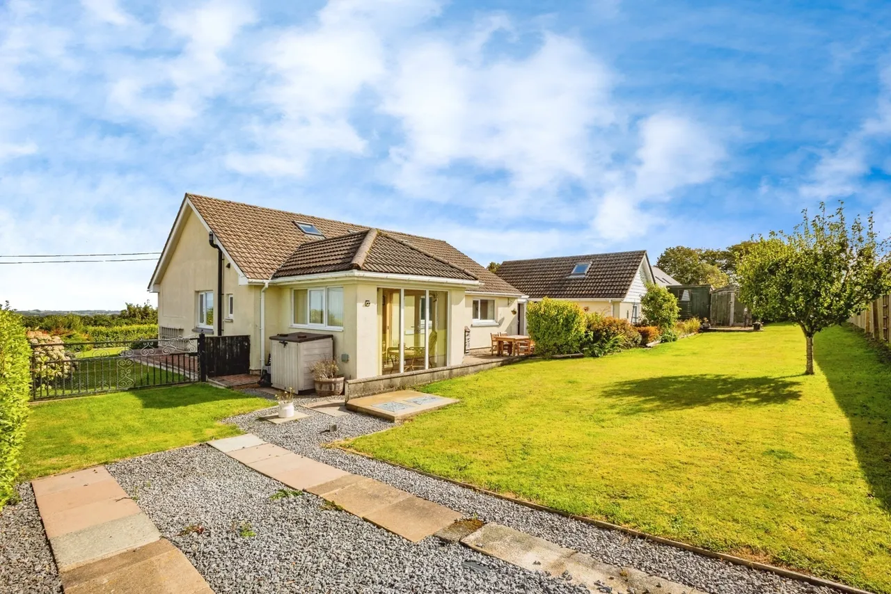 Mydroilyn, Lampeter, SA48, photo 4