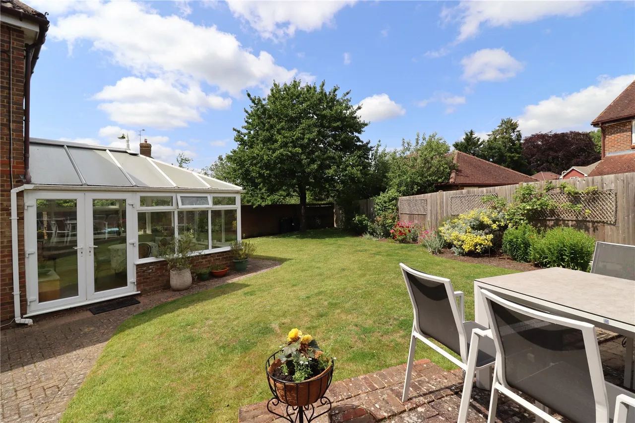 Jessett Drive, Church Crookham, Fleet, Hampshire, GU52 0XB, photo 7