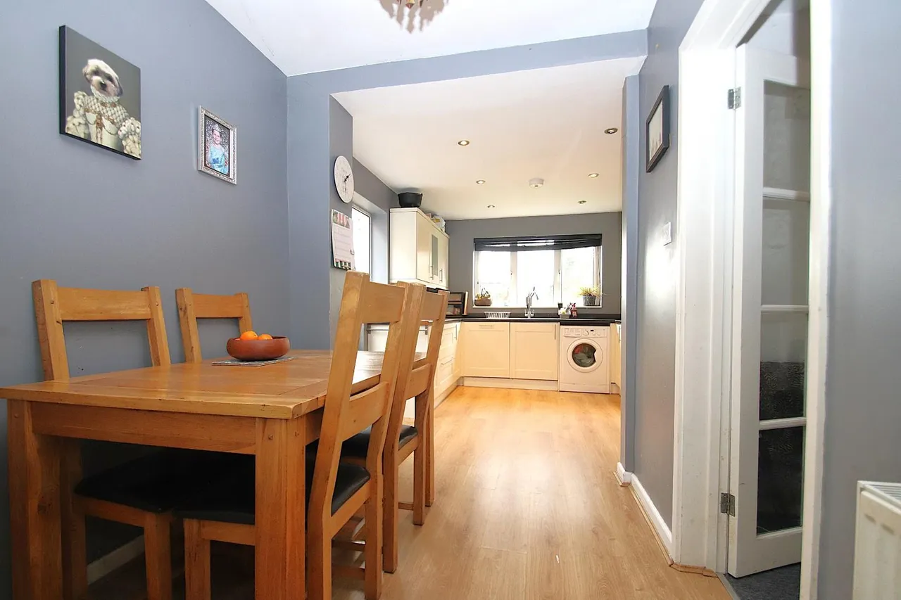 Leigh Road, Eastleigh, Eastleigh, Hampshire, SO50 9DW, photo 4