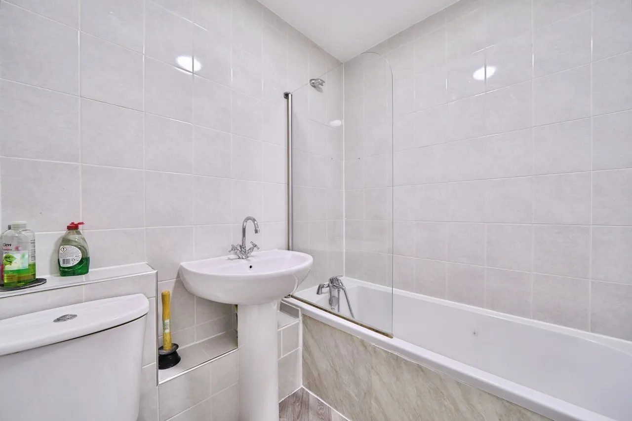 Tom Hood Close, LONDON, London, E15, photo 14