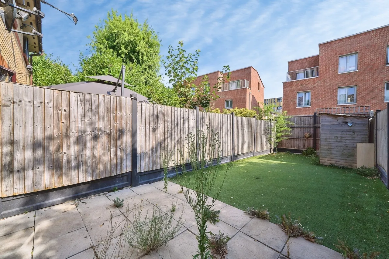 Tom Hood Close, LONDON, London, E15, photo 17