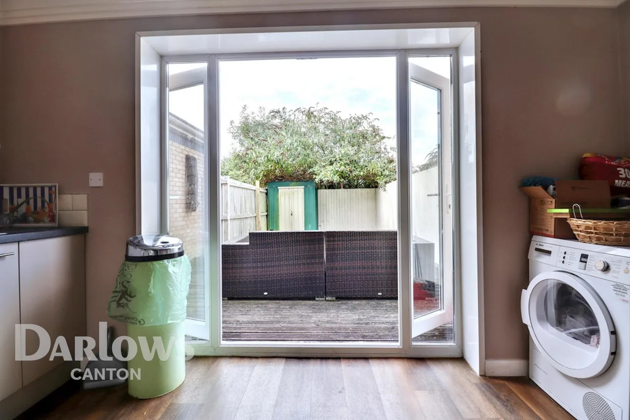 Powderham Drive, Cardiff, photo 7