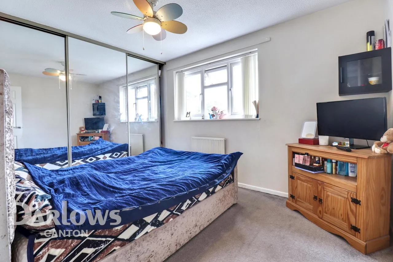 Powderham Drive, Cardiff, photo 11