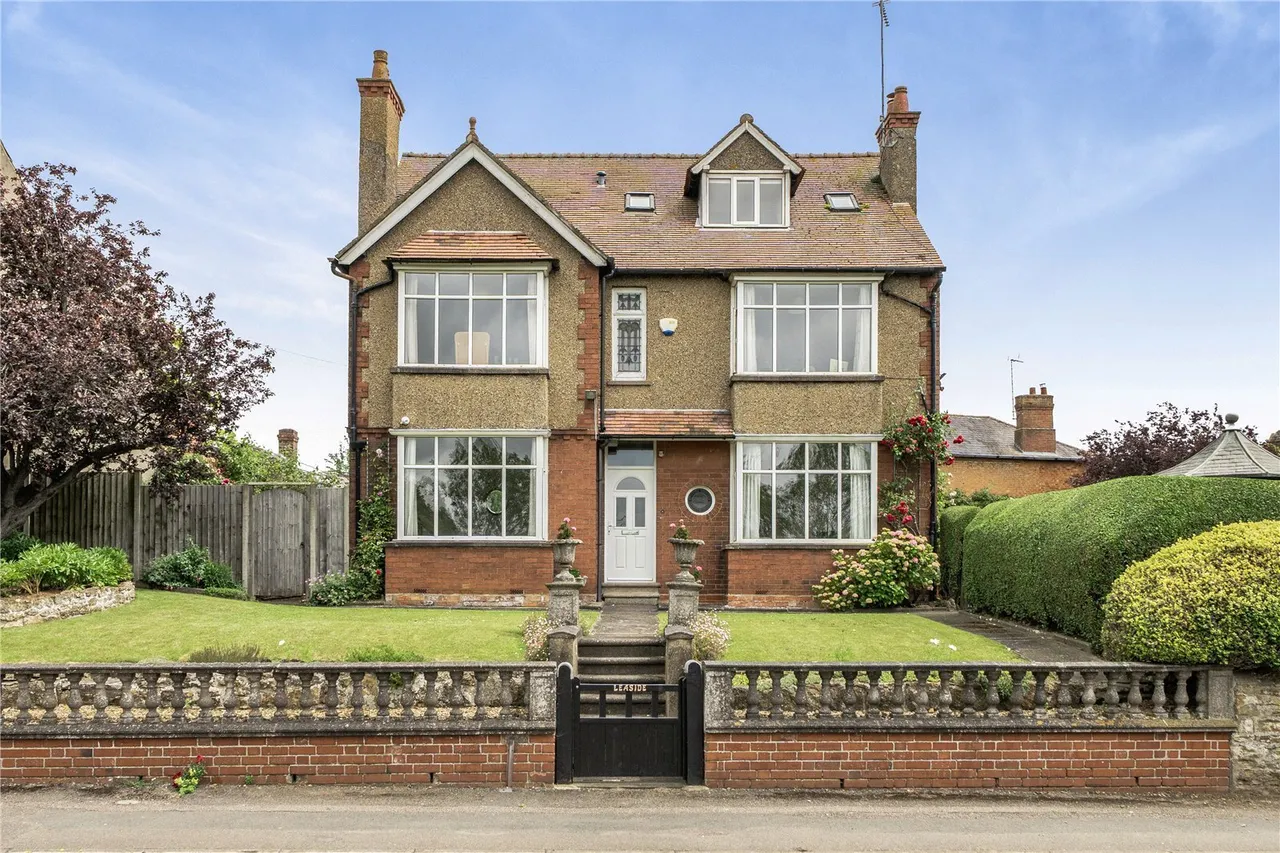 Northampton Road, Earls Barton, NN6, photo 24