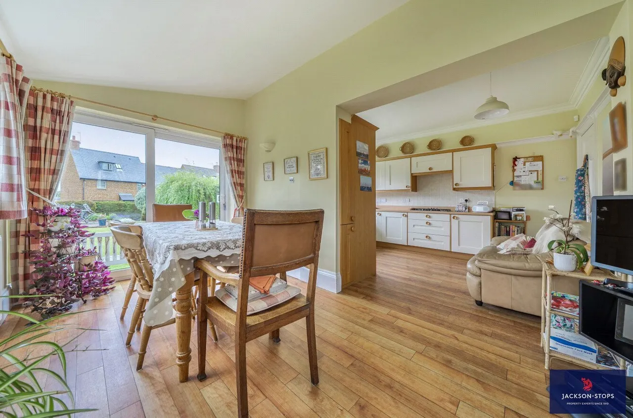 Northampton Road, Earls Barton, NN6, photo 7